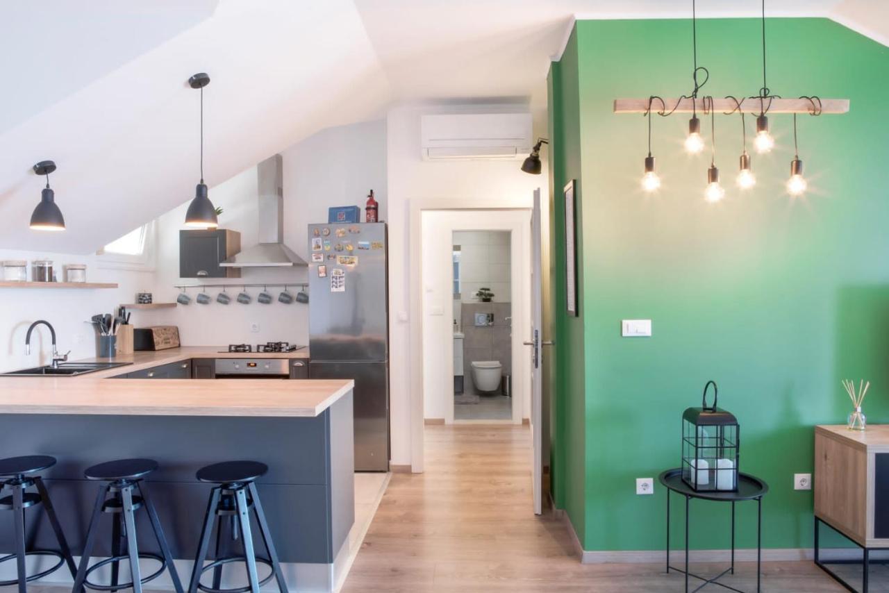 Appartamento Soul House Omiš Esterno foto